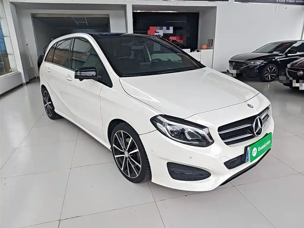 Mercedes-Benz B-Class 2015 B 200 Luxury фото 4