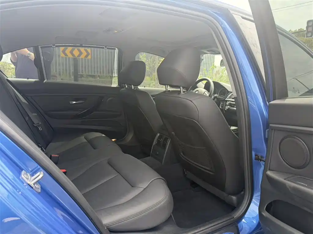 BMW 3 Series 2017 320Li M Sport фото 13