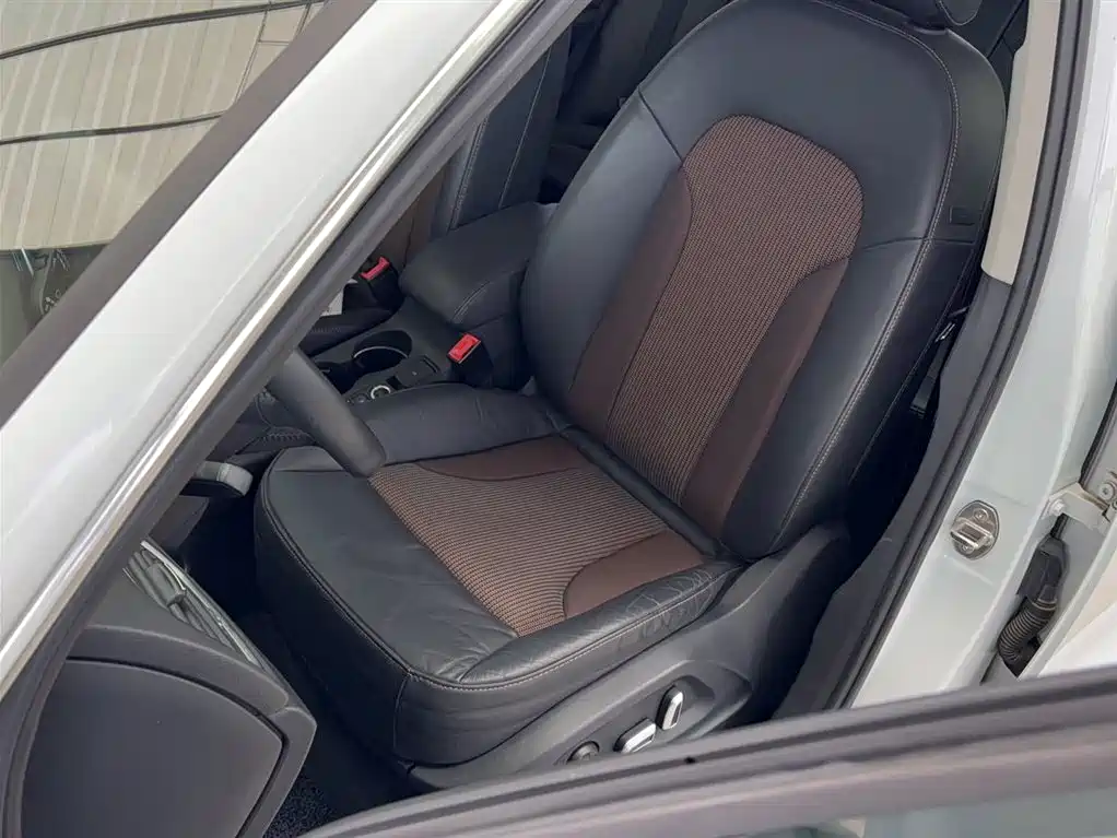 Audi Q3 2018 30th Anniversary Edition 30 TFSI Fashion фото 8