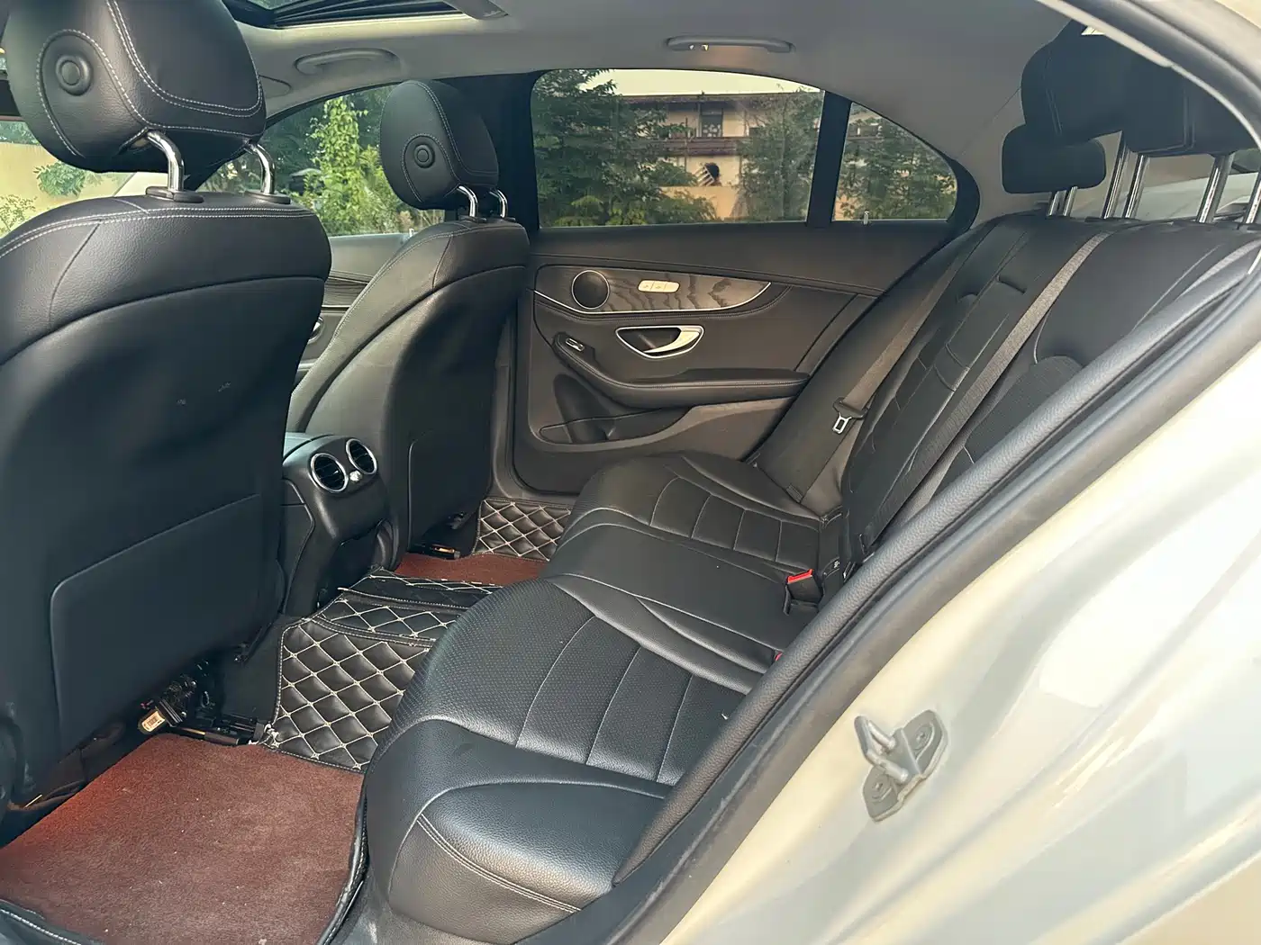 Mercedes-Benz C-Class 2015 Facelift C 180 L Sport фото 8