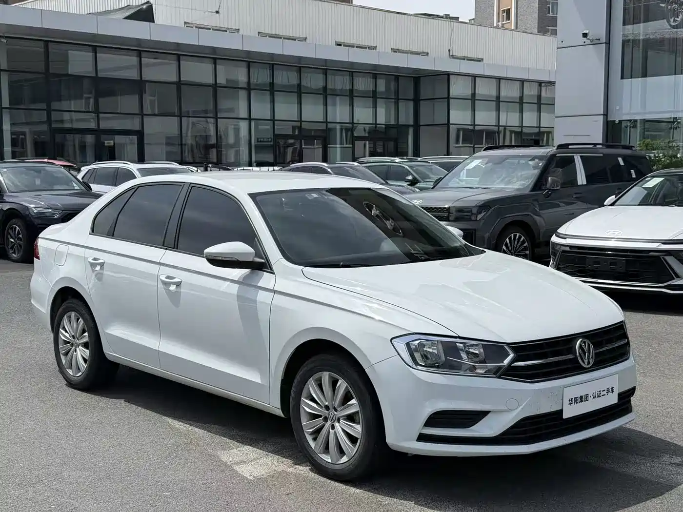 Volkswagen Bora 2019 1.5L Auto Fashion Model фото 3