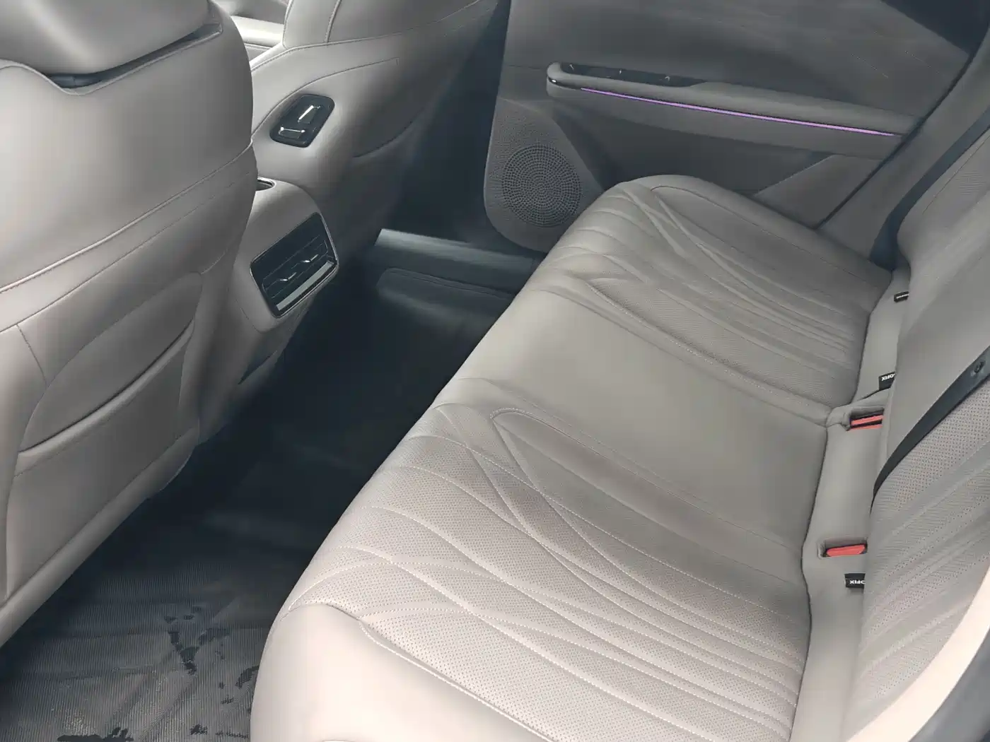 Geely Galaxy Galaxy Xingyao 8 2025 130km EM-P Starship Edition фото 4