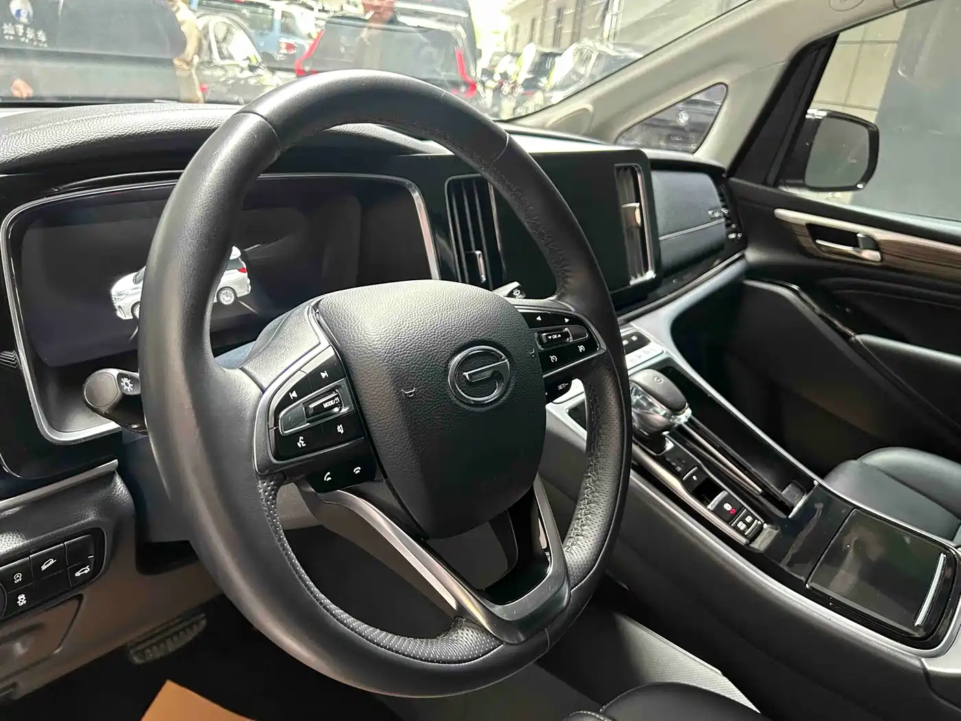 GAC Trumpchi Trumpchi M8 2021 Leading Show Series 390T Prestige Edition фото 12