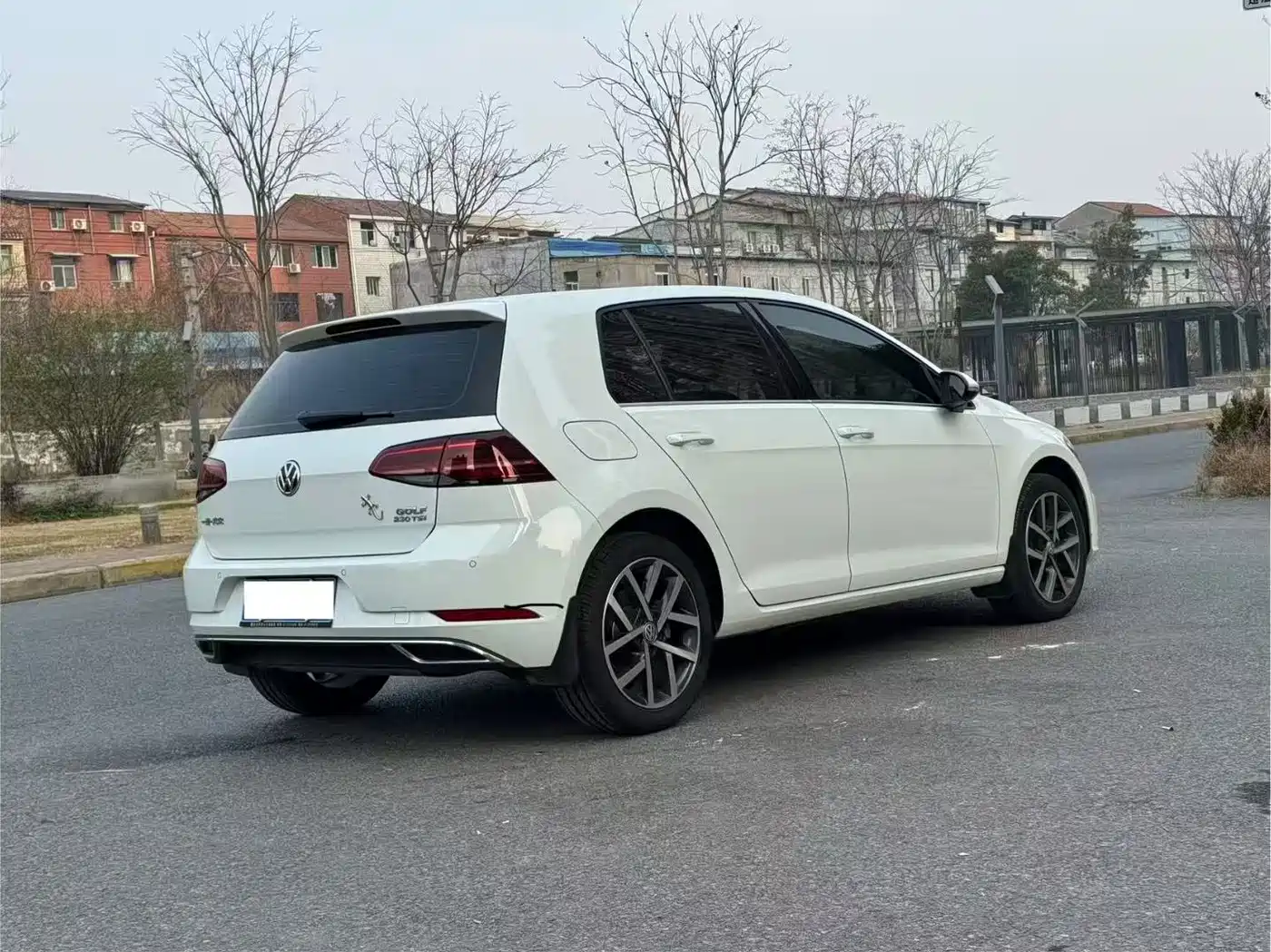 Volkswagen Golf 2018 230TSI Automatic Luxury фото 5