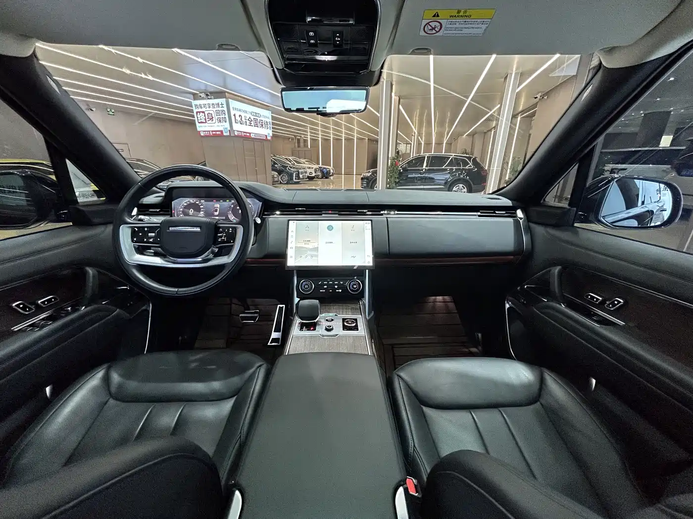 Land Rover Range Rover 2023 3.0 L6 400PS Genesis Extended Version фото 16