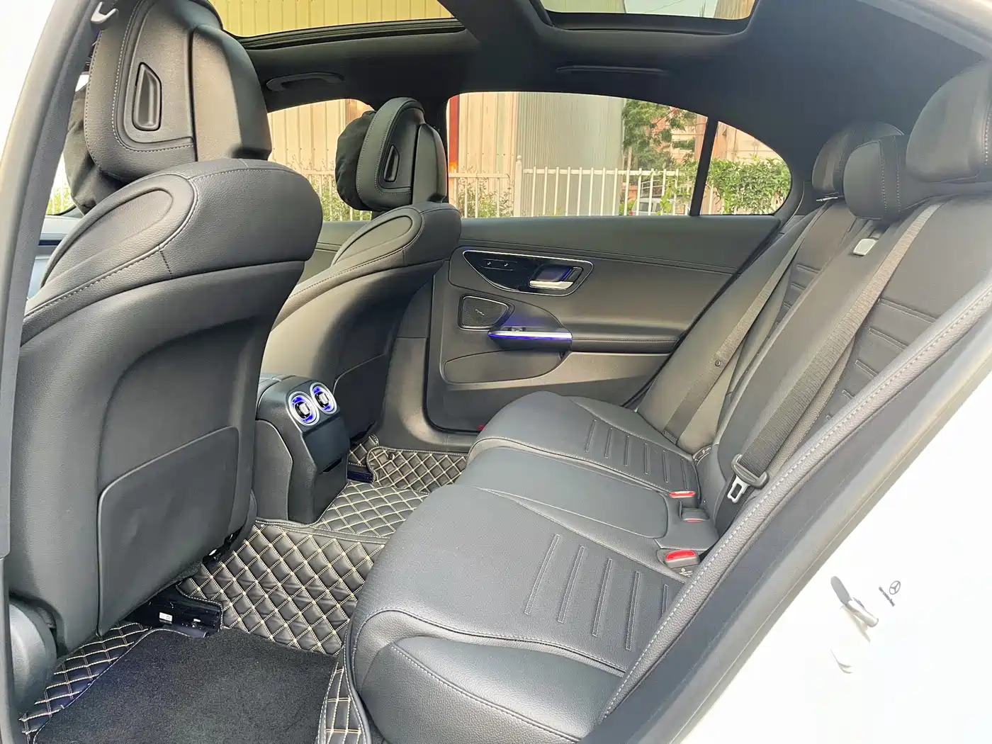Mercedes-Benz C-Class 2025 Facelift C 260 L Sport Edition фото 7