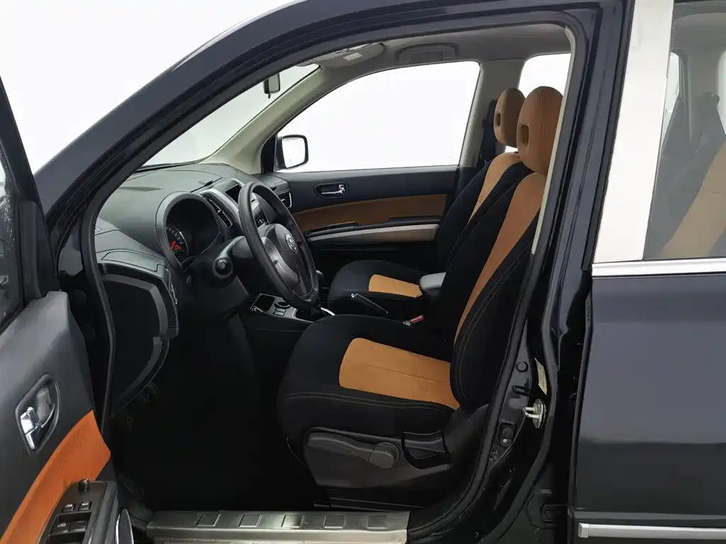 Dongfeng Fengdu MX6 2016 2.0L Manual 2WD Pilot Edition фото 10