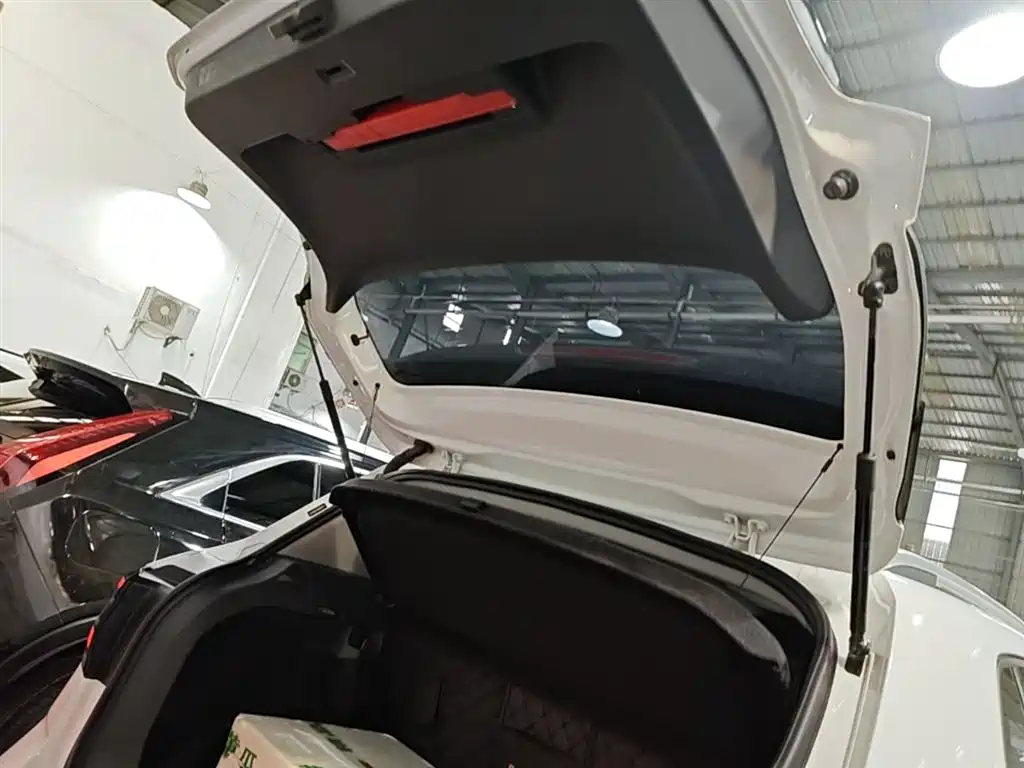 VOLKSWAGEN TU KAI