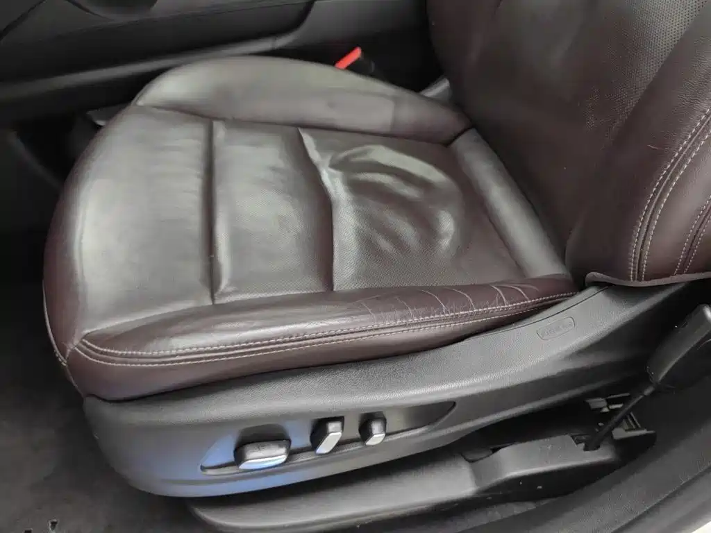 Фото 20 - Cadillac XT6