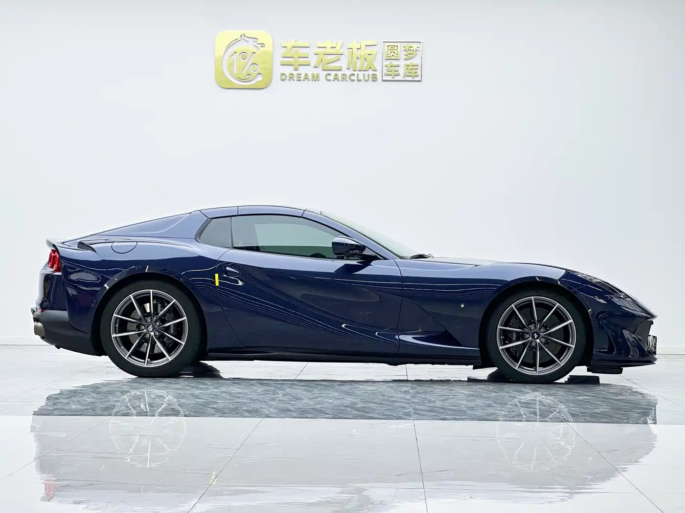 Ferrari 812 2023 2020 6.5L GTS