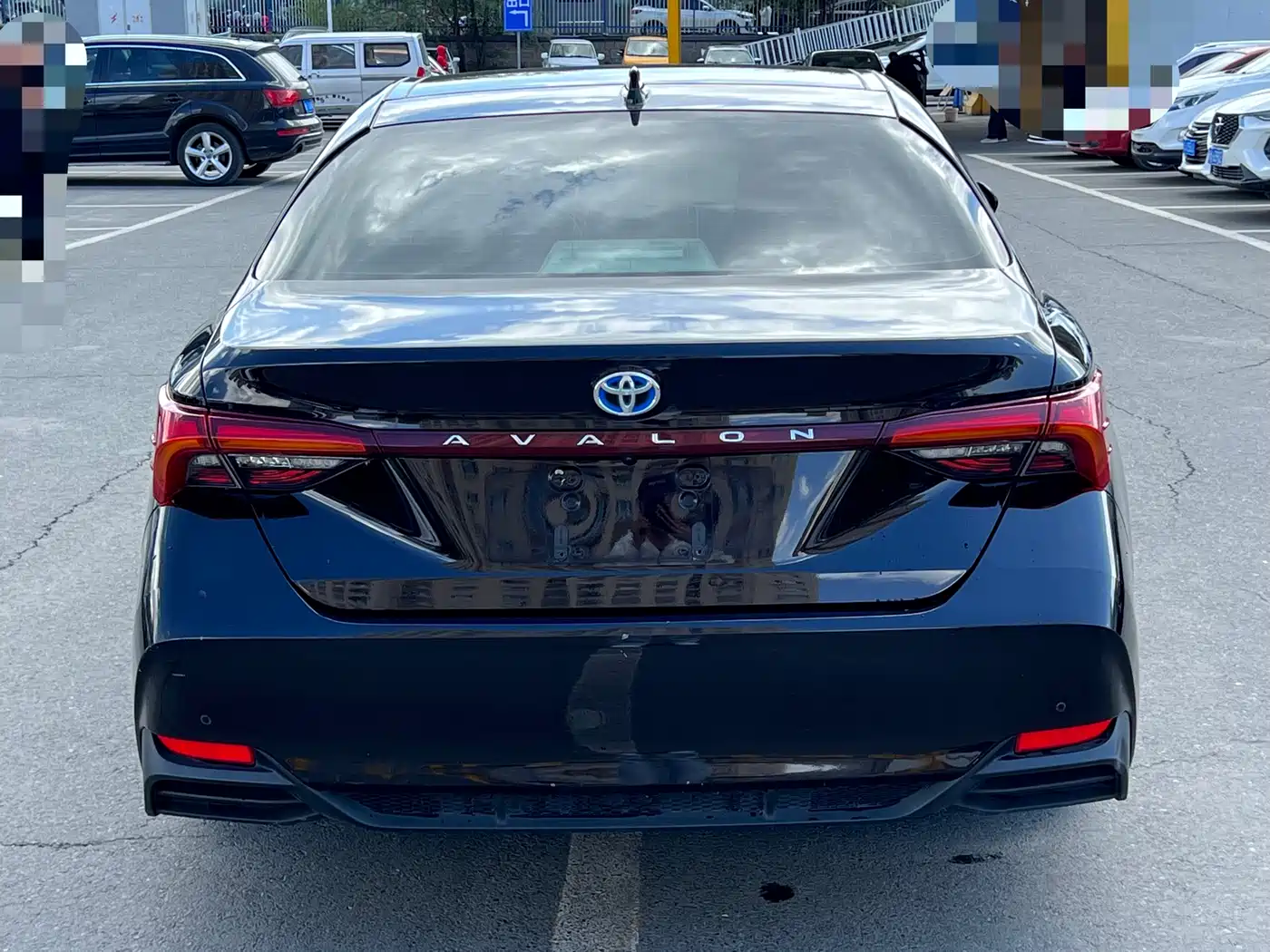 Toyota Avalon 2019 Hybrid 2.5L XLE Premium Edition China VI фото 8