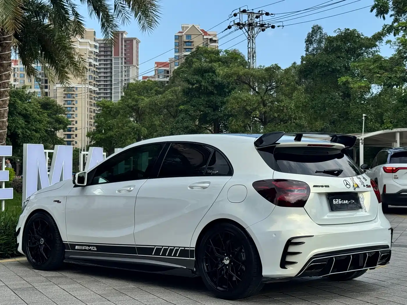 Mercedes-Benz A-Class AMG (Import) 2016 AMG A 45 4MATIC фото 6