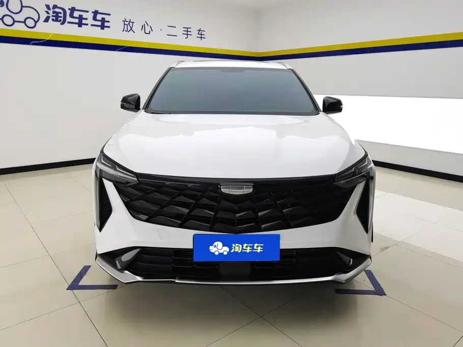 Фото 2 - Geely Atlas
