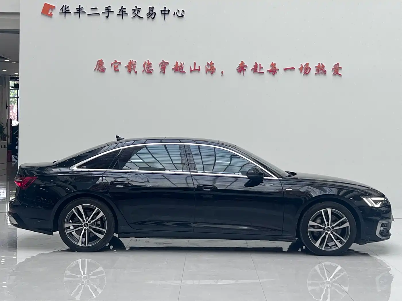 Audi A6L 2022 40 TFSI Luxury Dynamic фото 5