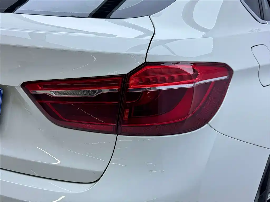 BMW X6 2015 xDrive35i Premium фото 8