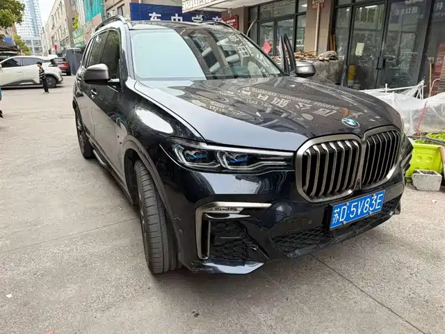 bmw x7