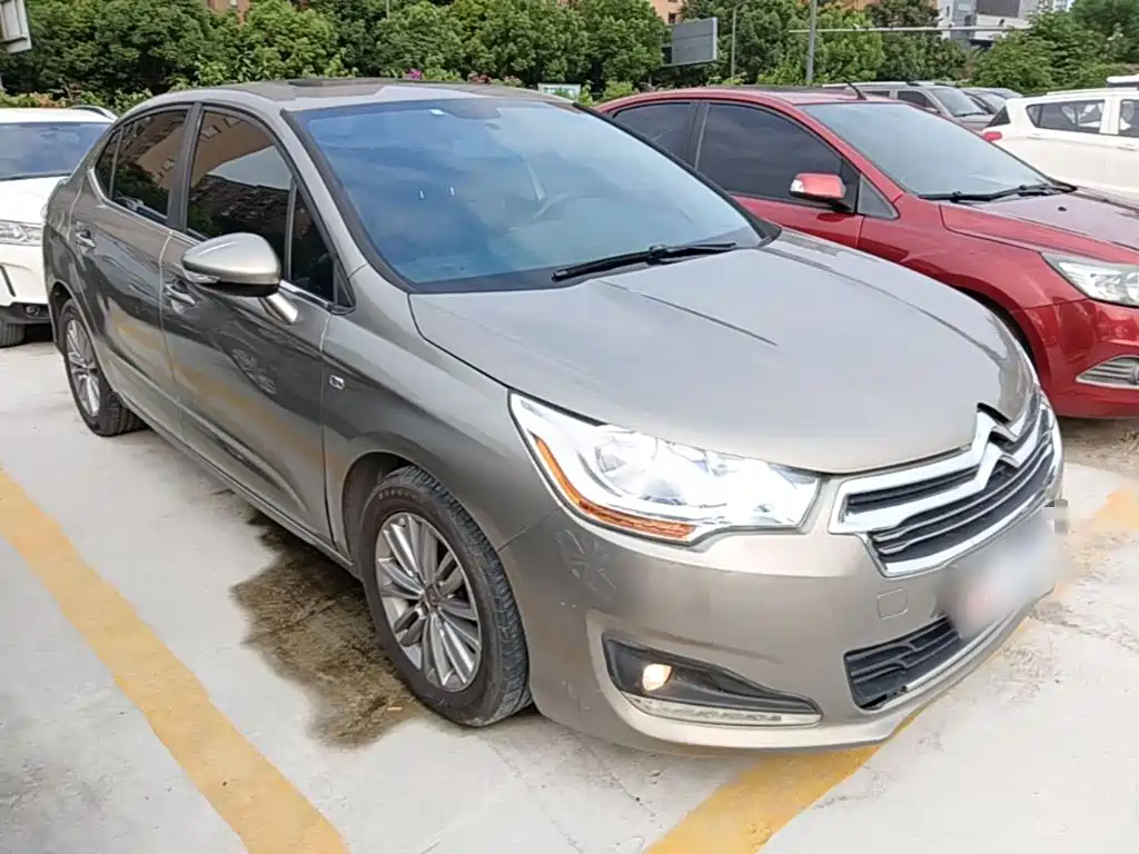 Фото 4 - Citroën C4L