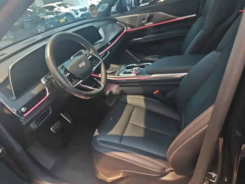 Cadillac XT5 2025 2025 2.0T Premium Model