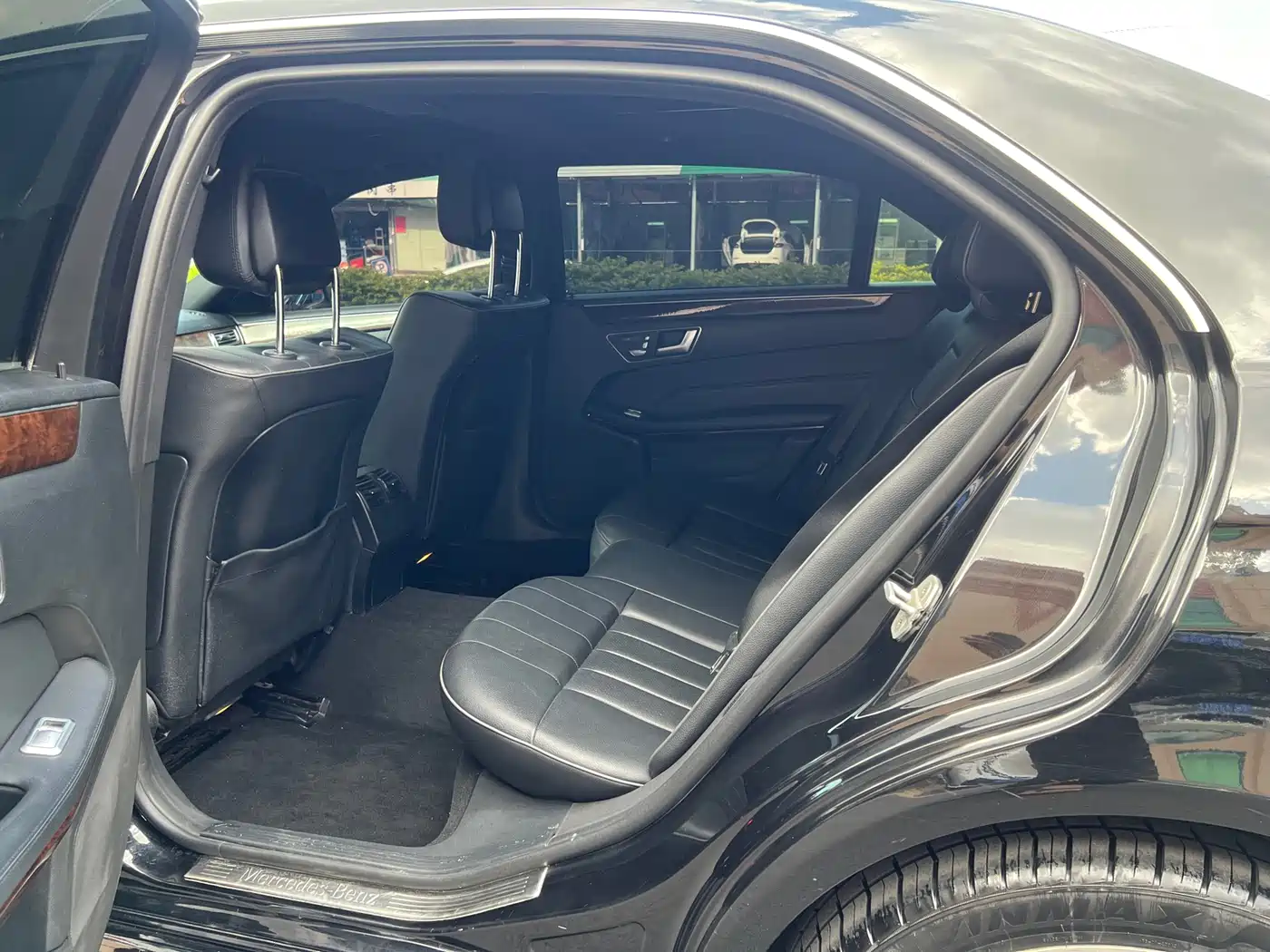 Mercedes-Benz E-Class 2015 E 260 L фото 9
