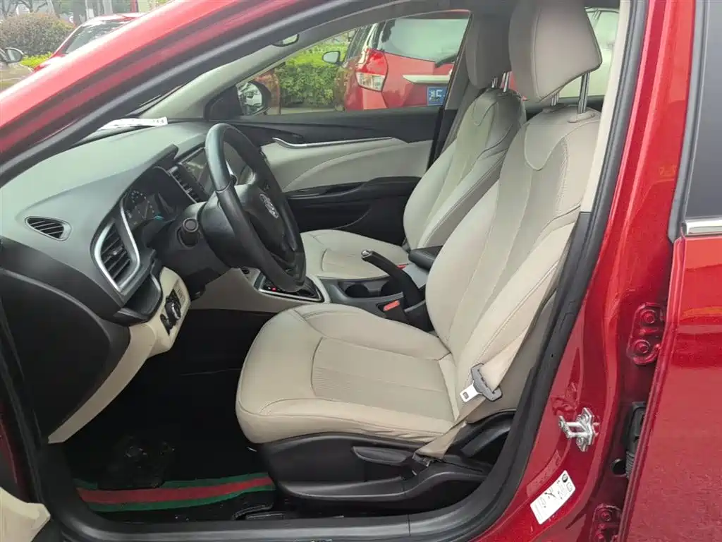 Buick Excelle 2016 15N Automatic Elite фото 15