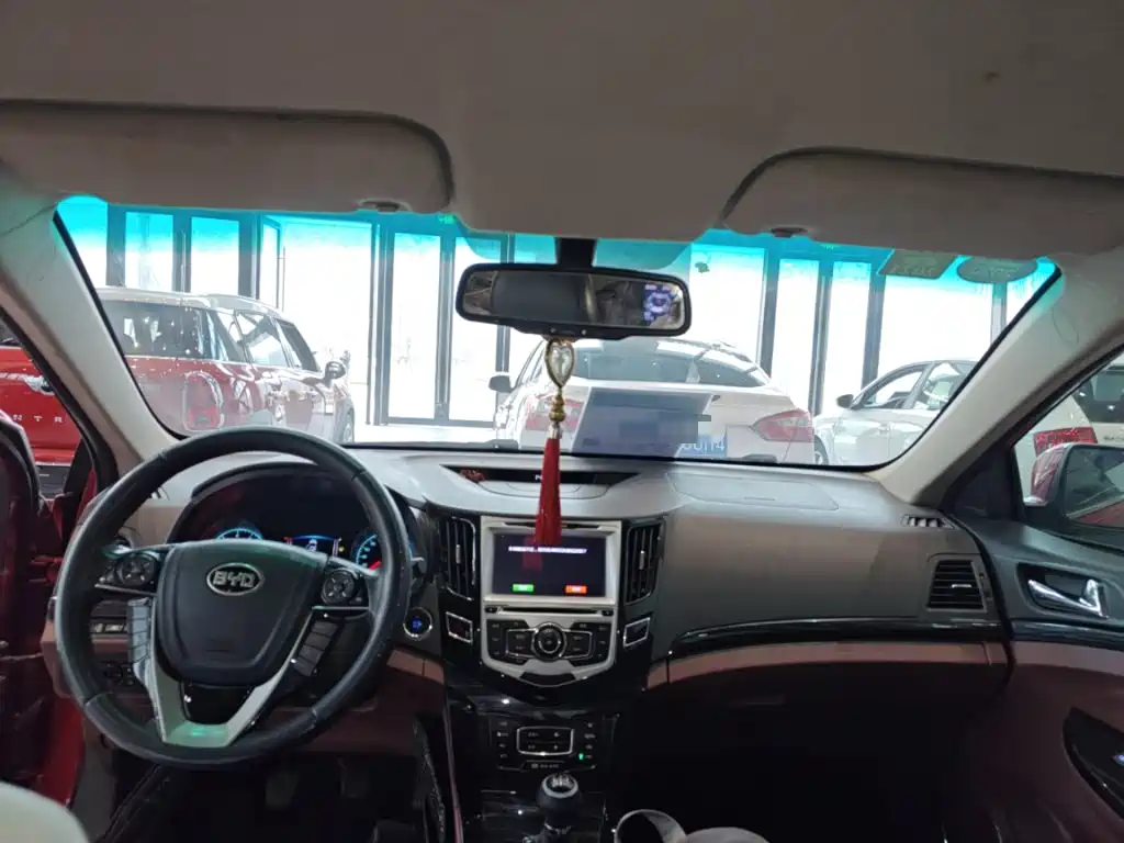 BYD Surui 2015 2015 1.5L Manual Comfort Model