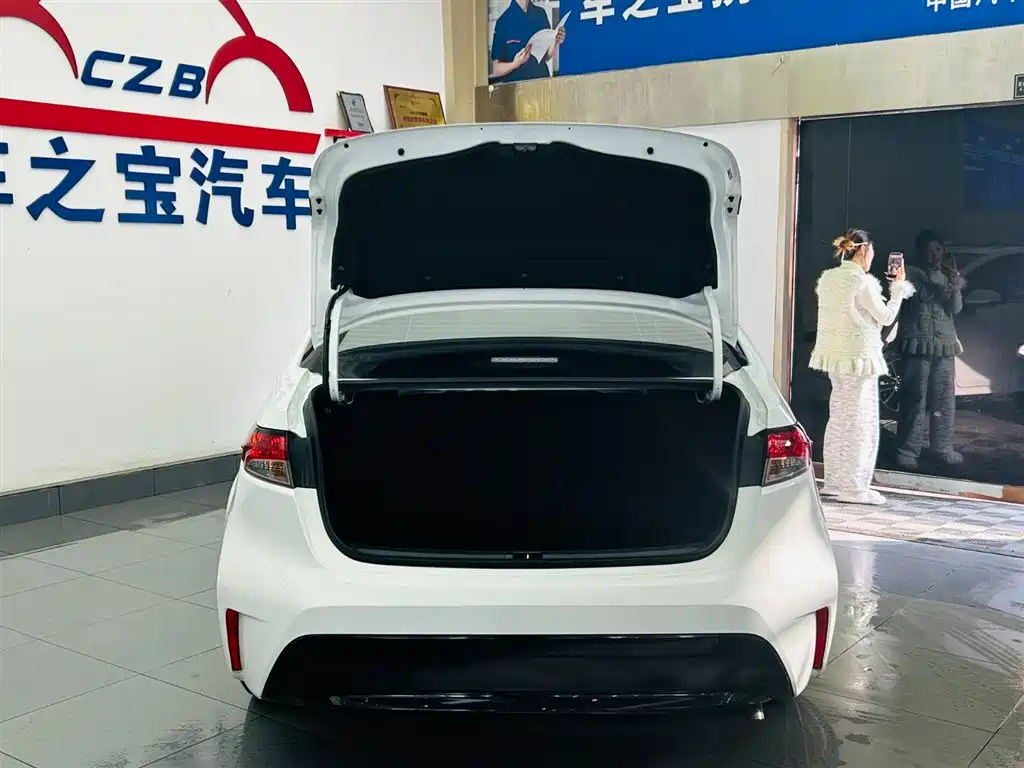 Toyota Levin 2023 Smart Hybrid 1.8L Luxury фото 9