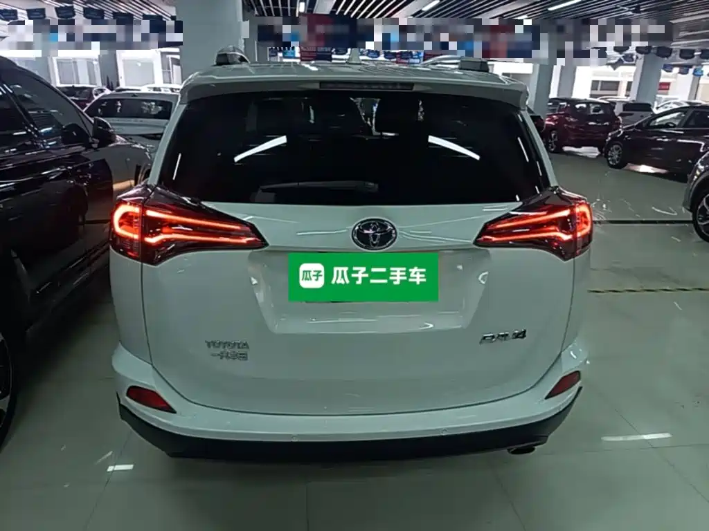 Photo 6 - Toyota RAV4 Rongfang