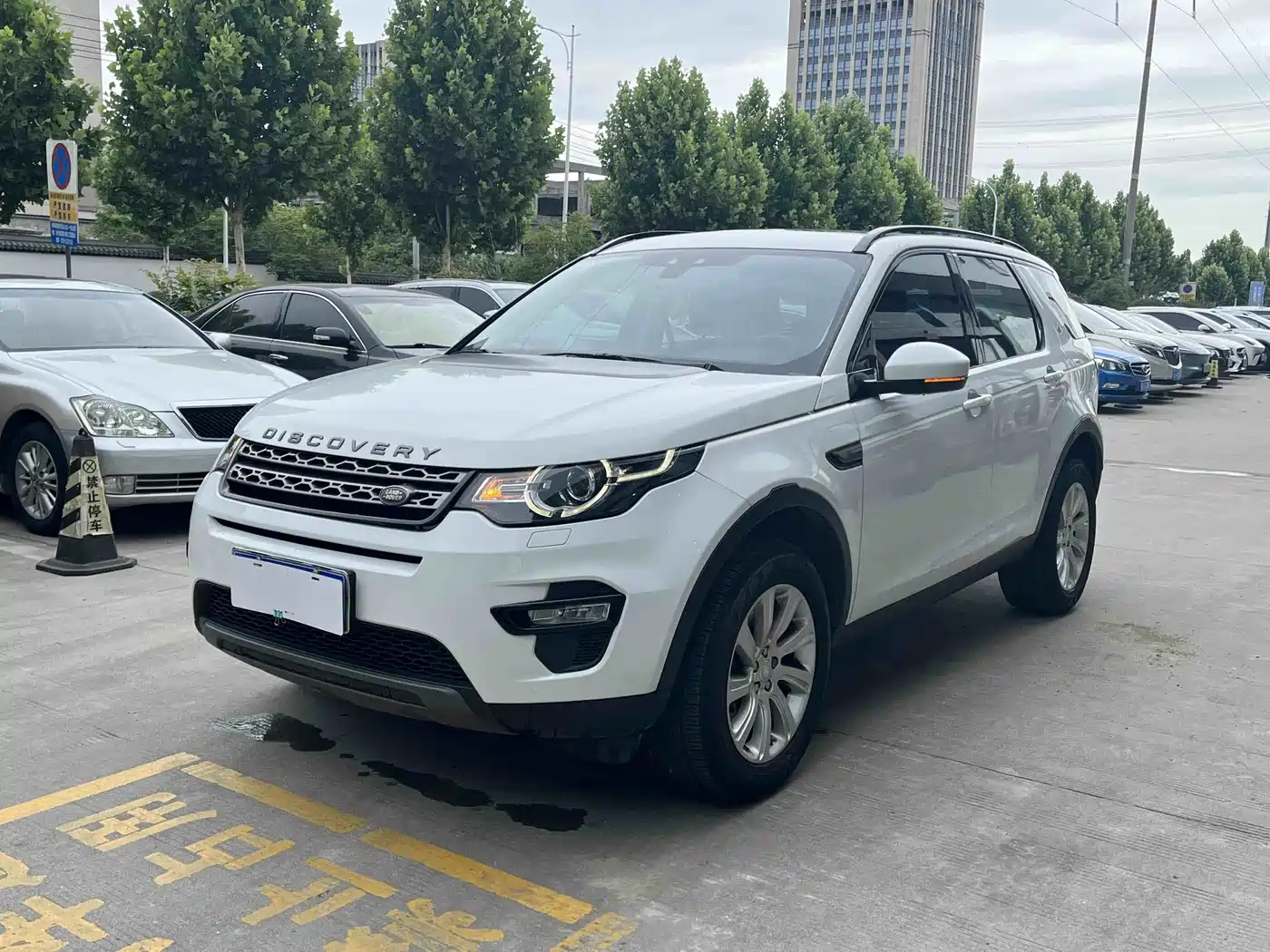 Land Rover Discovery Sport 2016 2016 2.0T SE