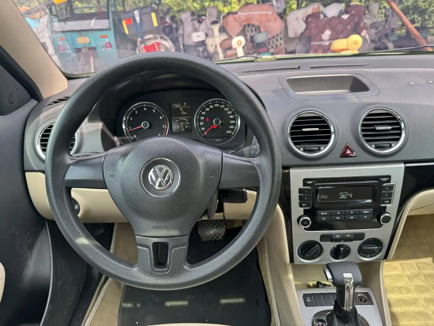 Volkswagen Lavida 2011 1.6L Automatic Pinxuan Edition фото 2