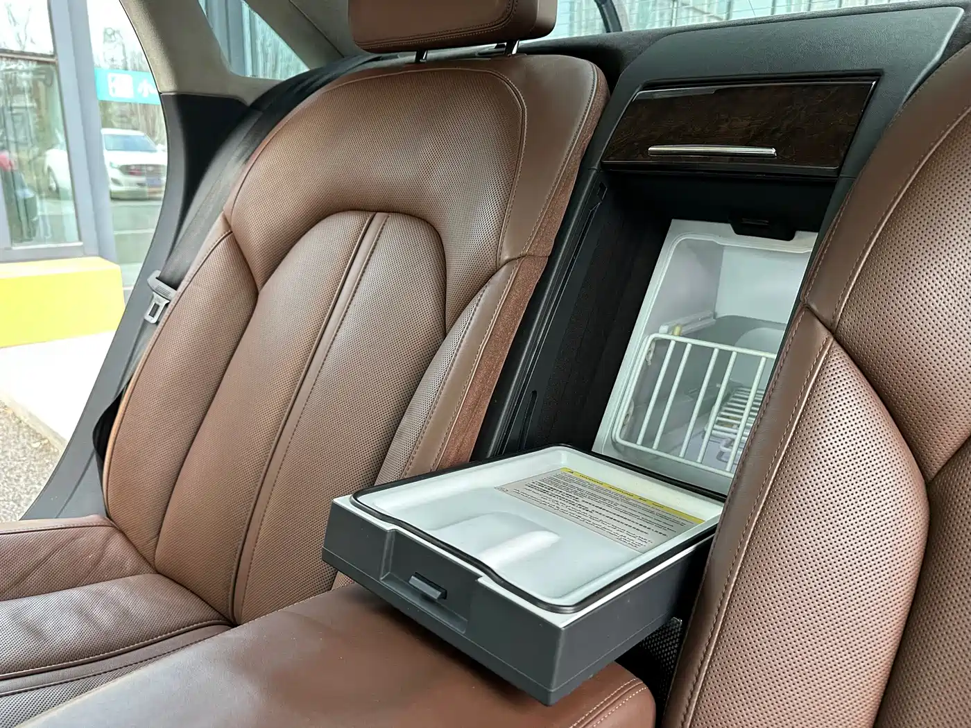 Audi A8 2011 A8L 3.0 TFSI quattro Luxury (213kW) фото 8