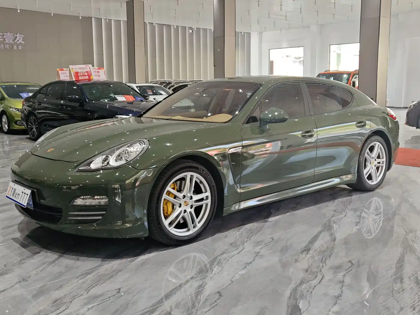 Porsche Panamera 2010 Model Panamera 4S 4.8L фото 2