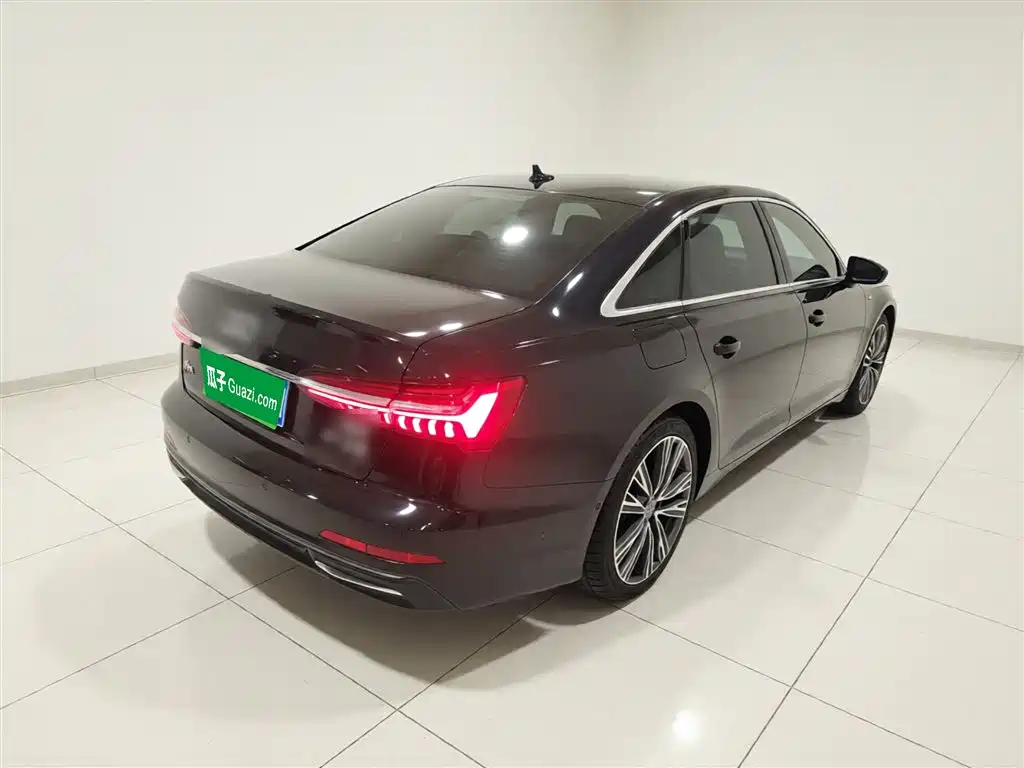 Audi A6L 2021 45 TFSI quattro Exclusive Sport фото 7