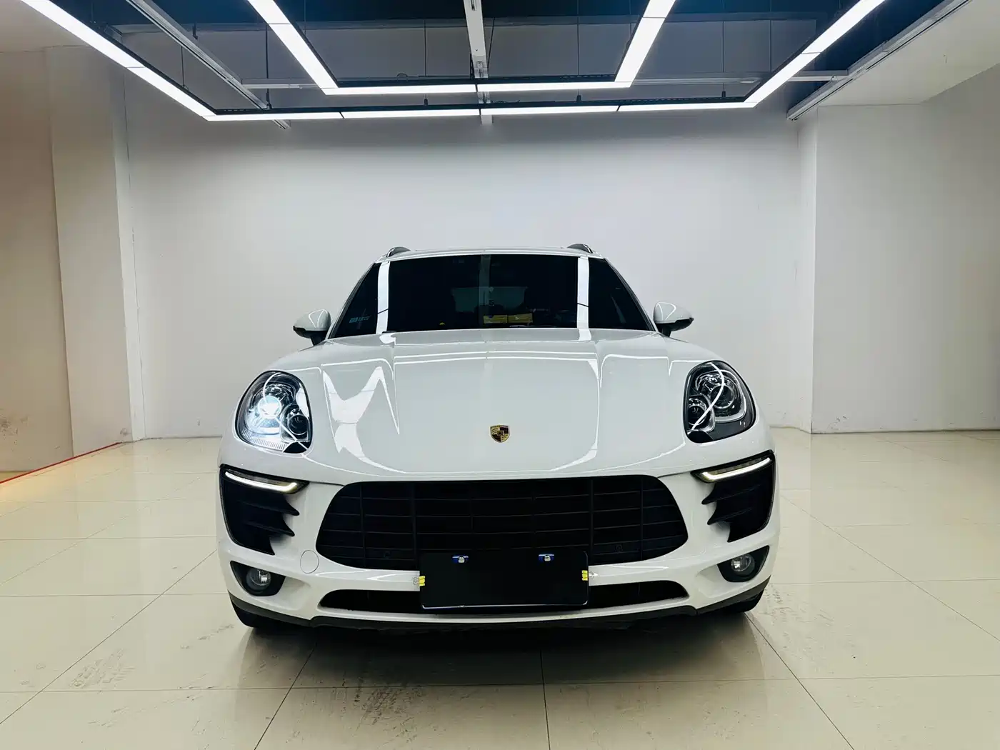 Porsche Macan 2017 Macan 2.0T фото 2