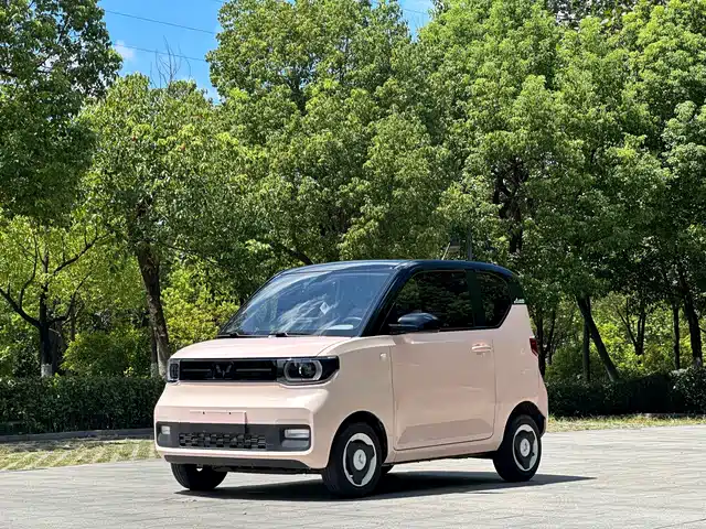 Wuling Hongguang MINI EV Macaron Премиум, литий-железо-фосфатный аккумулятор