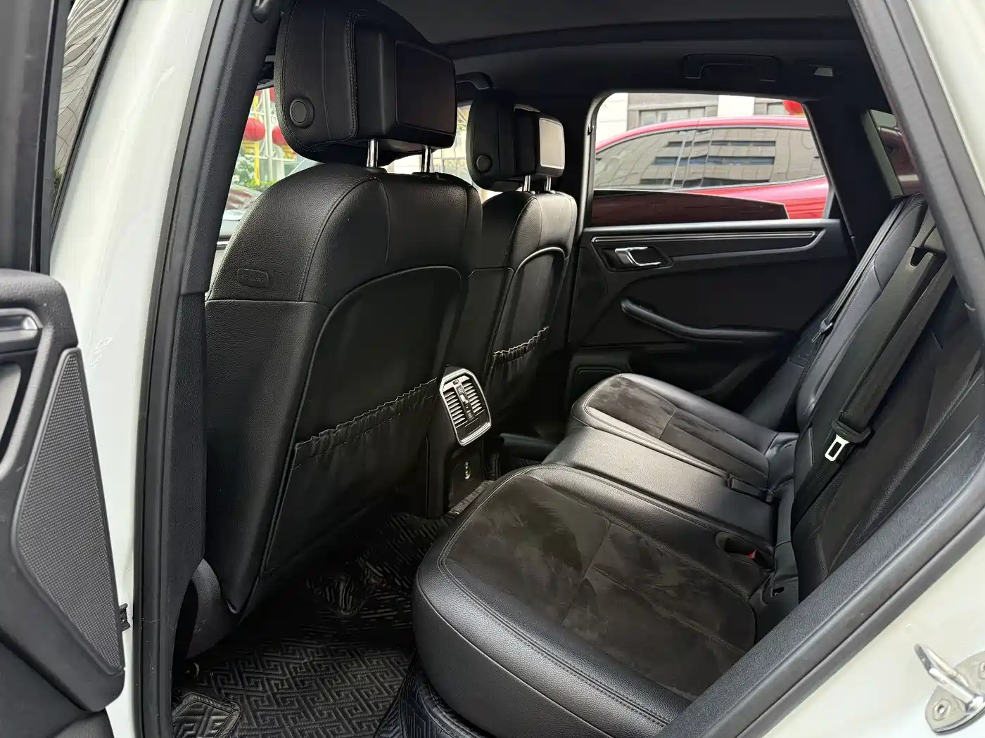 Porsche Macan 2018 Macan 2.0T фото 8