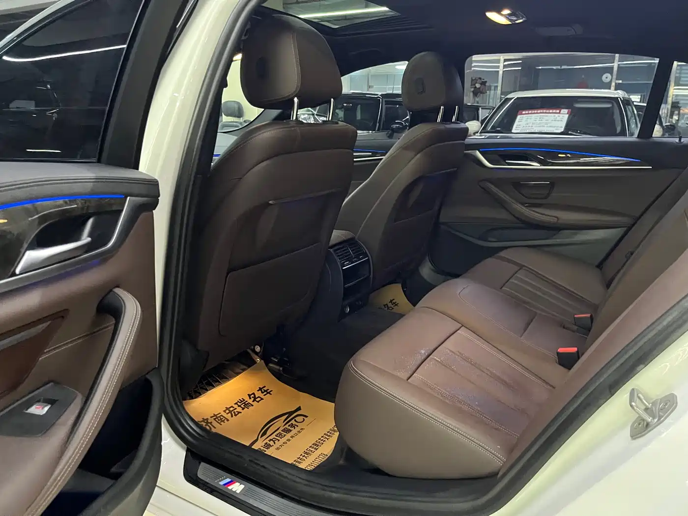 BMW 5 Series 2019 525Li M Sport Package фото 12