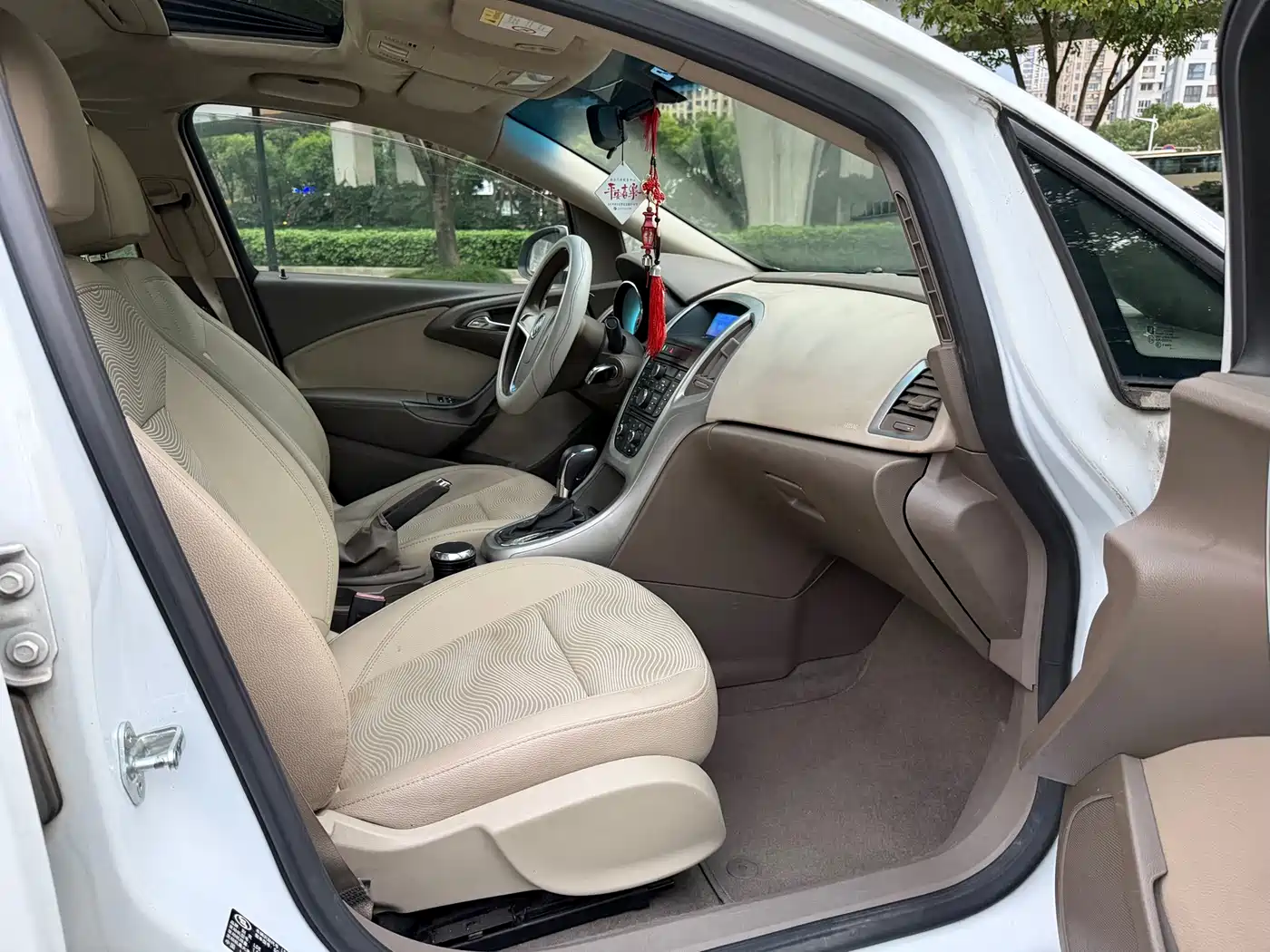Фото 30 - Buick Excelle