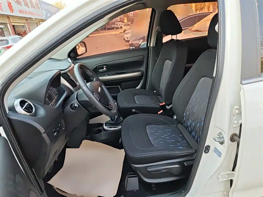 Haval H1 2017 Red Label 1.5L AMT Comfort фото 11