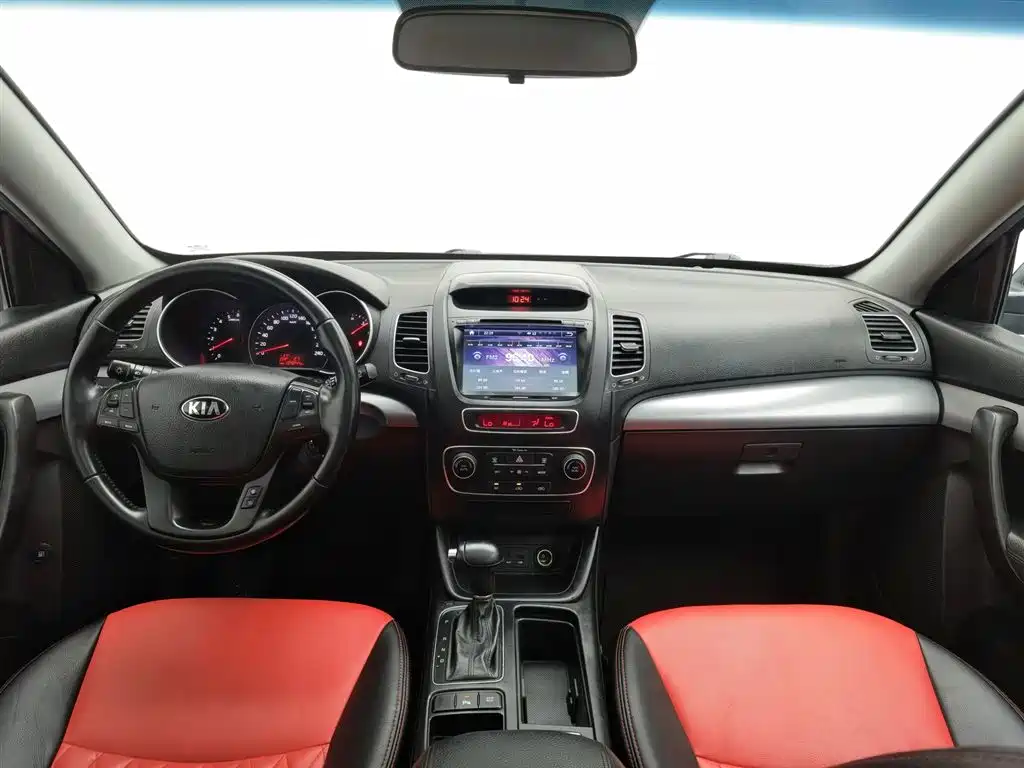 Kia Sorento 2013 2.2T 5-seat Diesel Comfort Edition фото 5