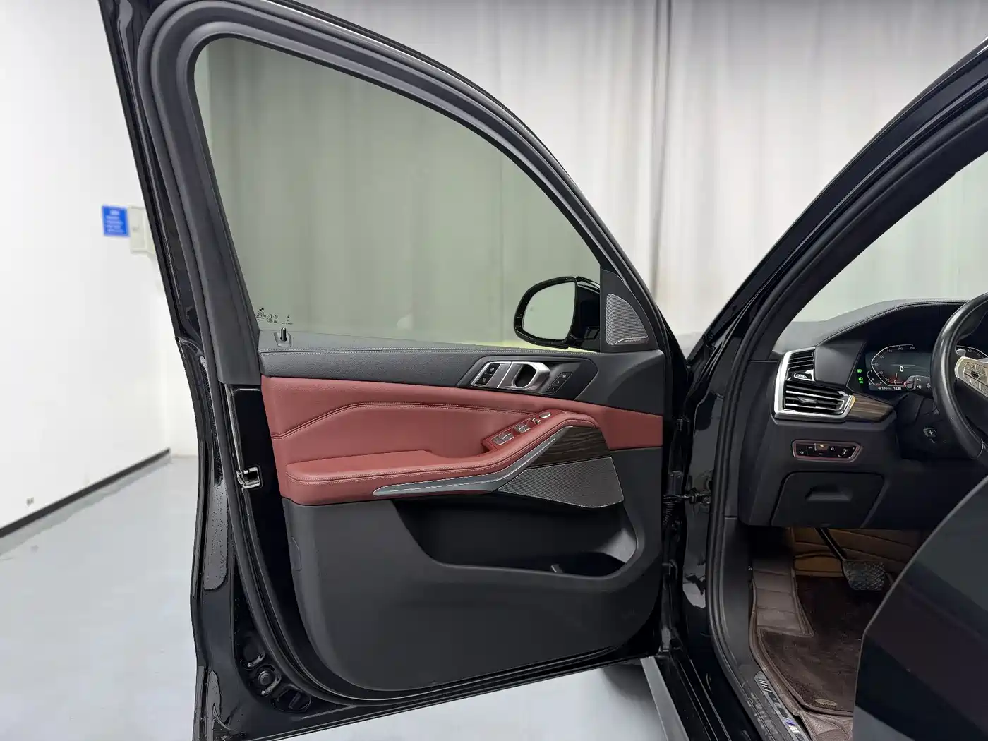 BMW X5 2022 Facelift xDrive 40Li M Sport Package фото 8