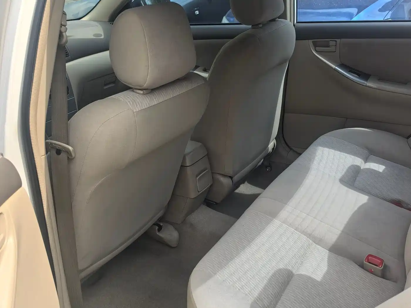 Toyota Corolla 2011 1.6L Manual Classic Edition фото 9