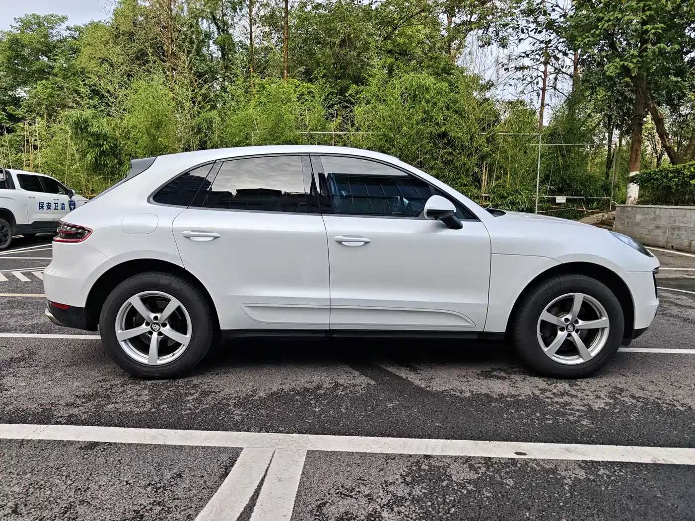 Porsche Macan 2016 Macan 2.0T фото 8