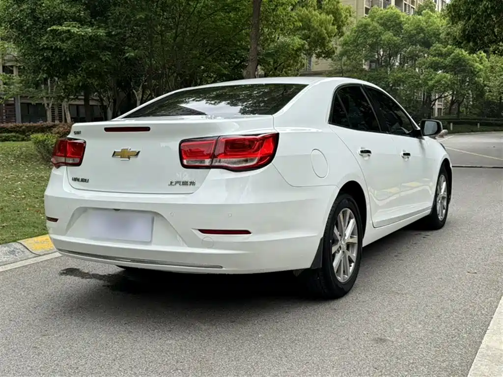 Chevrolet Malibu 2017 1.5T Automatic Luxury Edition фото 23