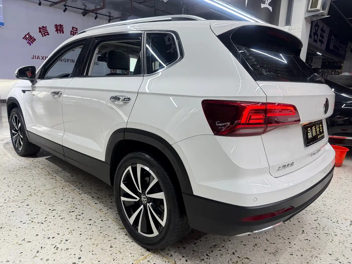 Volkswagen Tharu 2022 280TSI FWD Luxury Edition фото 5