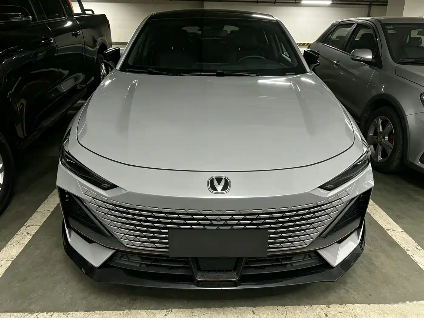 CHANGAN UNI-V