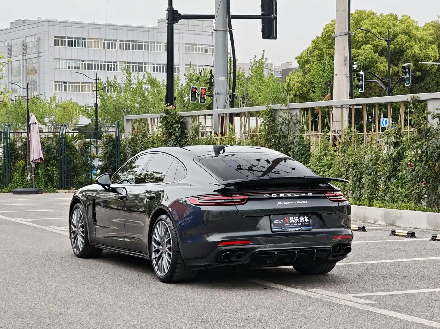 Porsche Panamera 2017 Panamera Turbo 4.0T фото 6