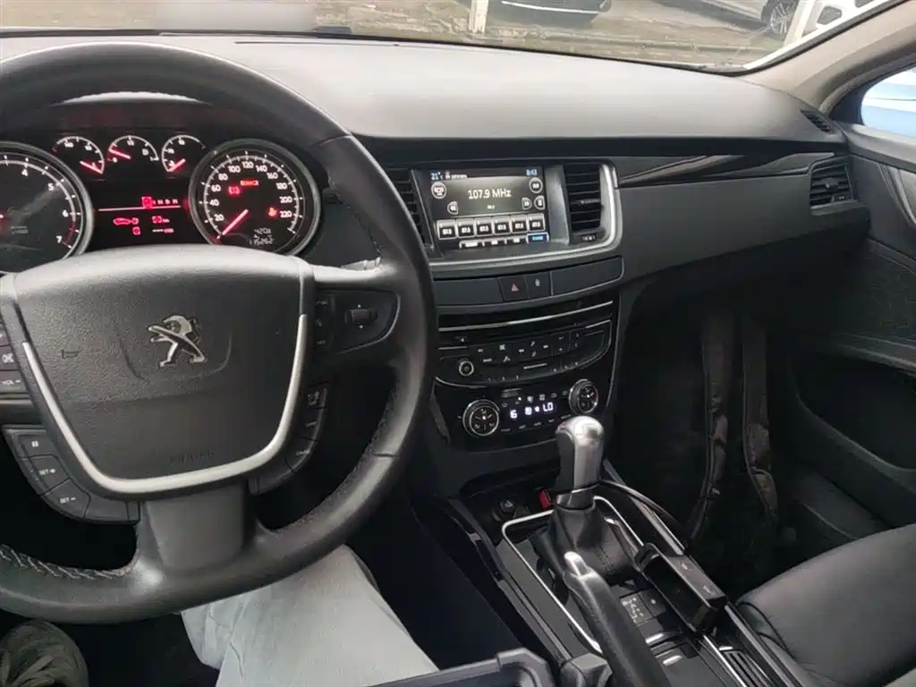 Peugeot 508 2013 2.0L 2nd Anniversary Auto Smart Edition фото 10