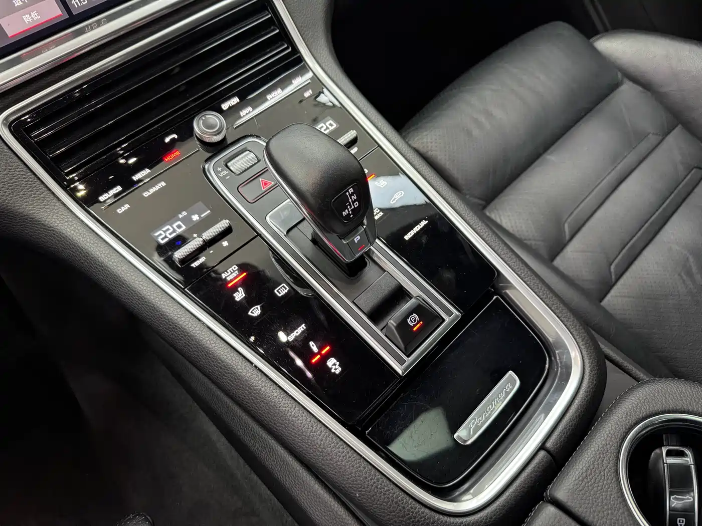 Porsche Panamera 2017 Panamera 3.0T фото 14