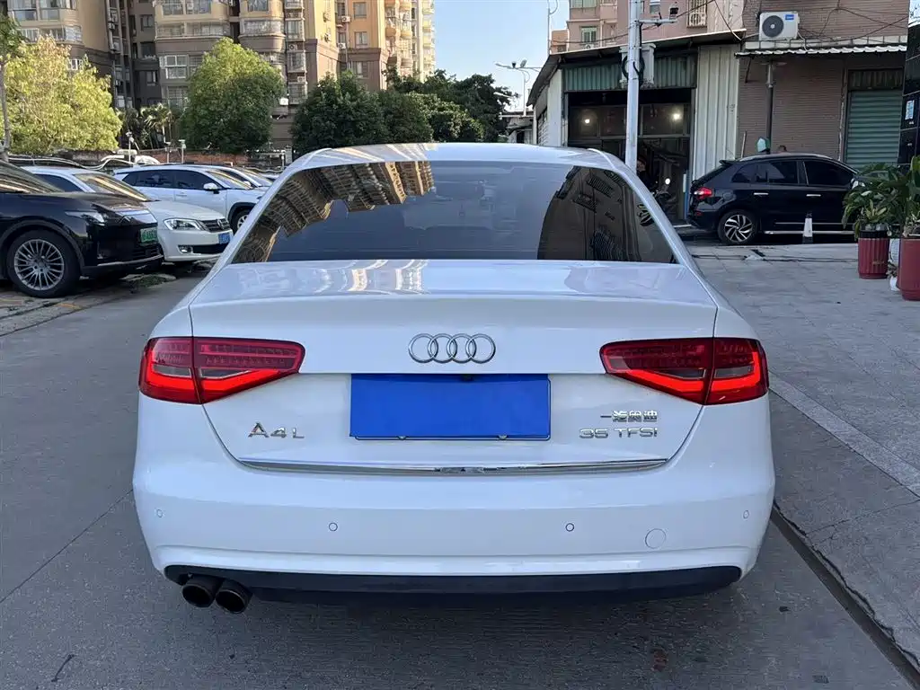 Audi A4L 2015 35 TFSI Auto Comfort фото 4