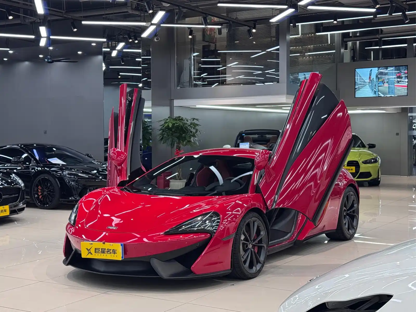 صورة 1 - McLaren 540C